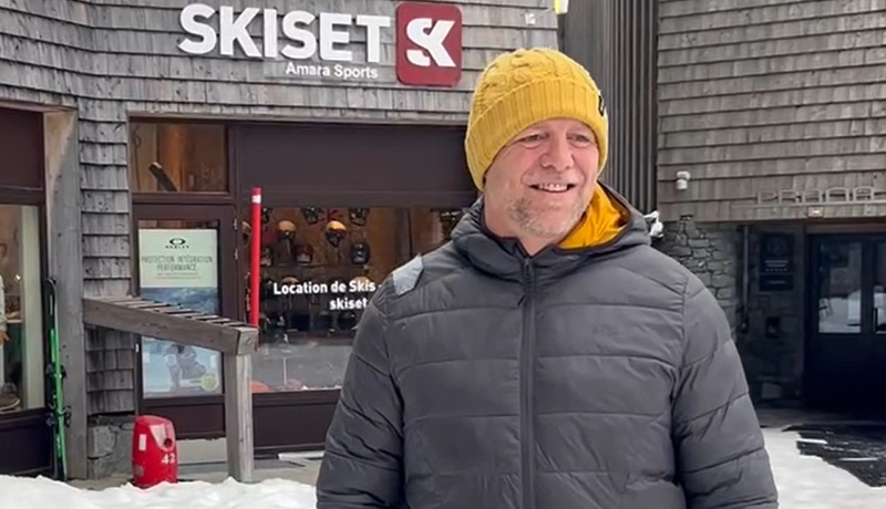 Mike Tindell outside Skiset