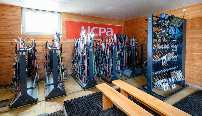 Click to view client WeTransfer image files UCPA centre kit room
